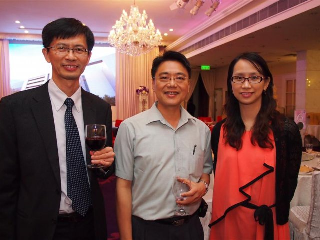 P9273505 (Large)